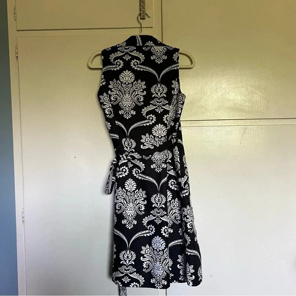 Ann Taylor Black White‎ Damask Print Wrap Sleeveless Dress Size 2 - Picture 5 of 9